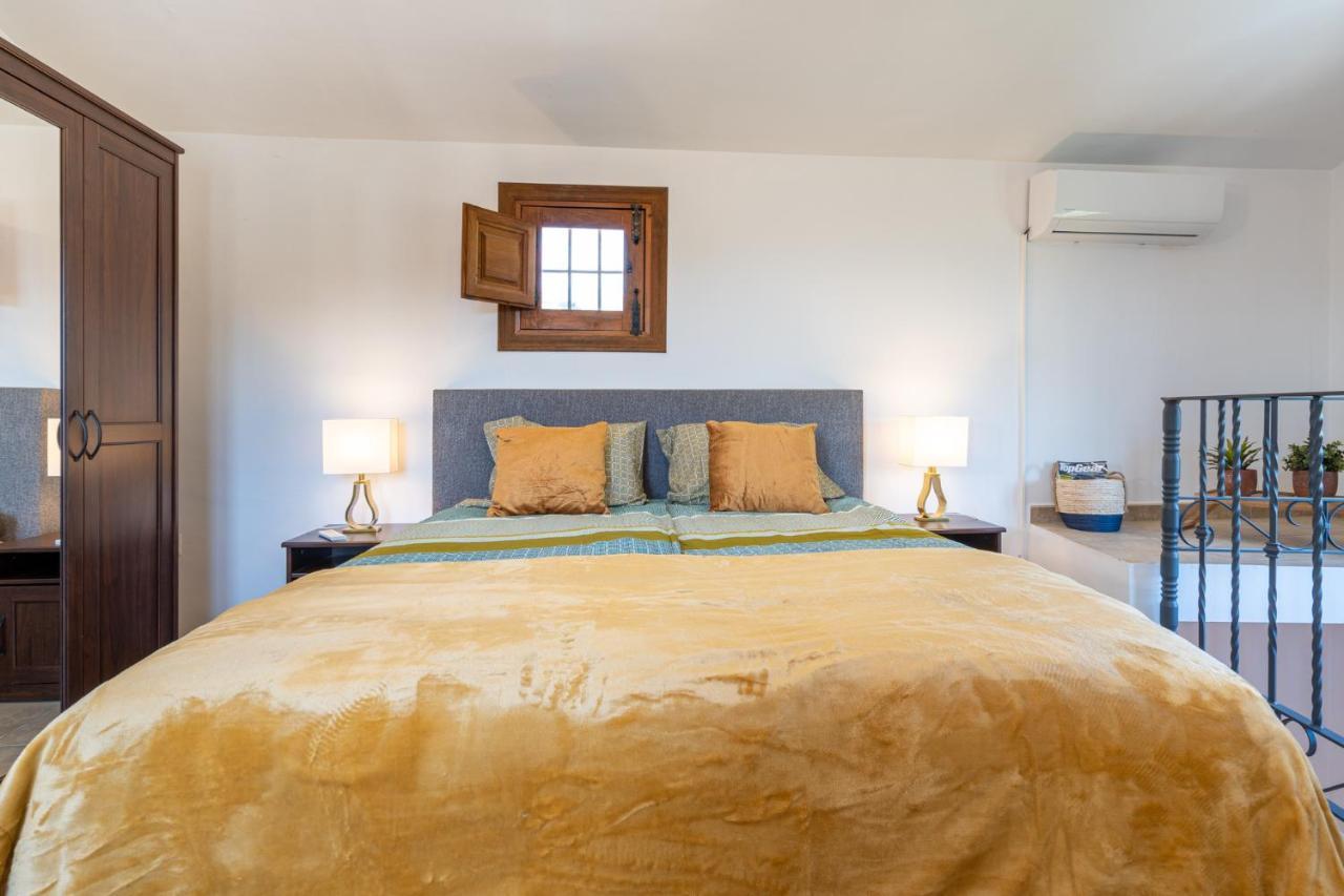 Hacienda la buena vida B&B en appartementen Algarinejo Exterior foto